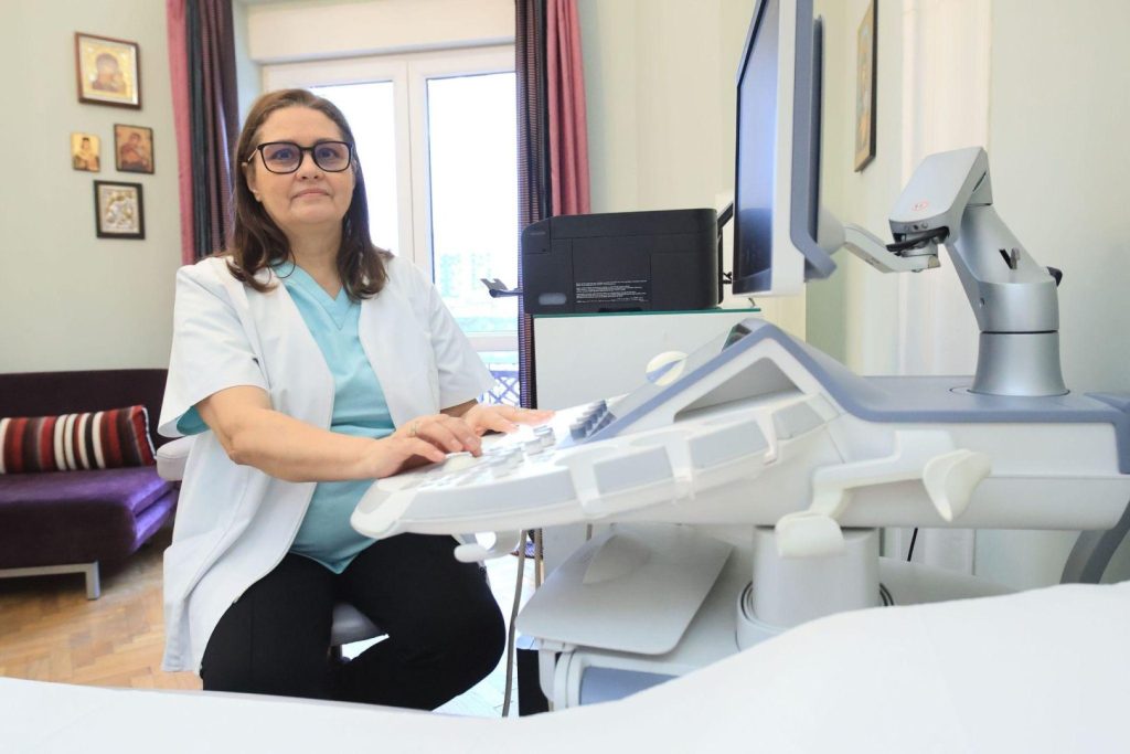 Displazia de col uterin tratată incorect poate recidiva – Dr Lorena Turculet explică de ce e esențială personalizarea